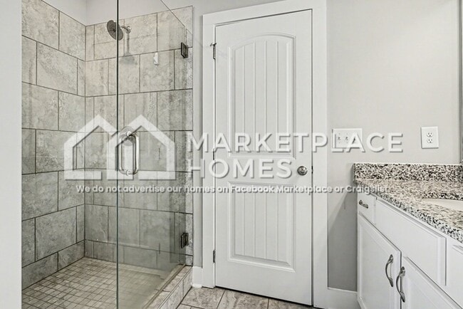 Building Photo - 225 Melba Ln