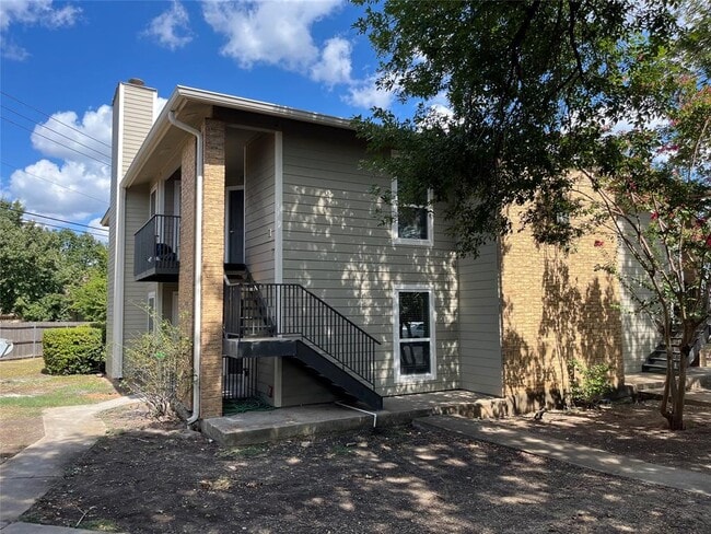 Primary Photo - 10616 Mellow Meadow Dr