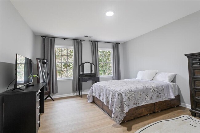 Building Photo - 1510 Wood Thrush Way