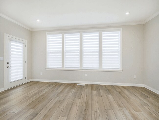 Building Photo - 14755 Legacy Oaks Dr