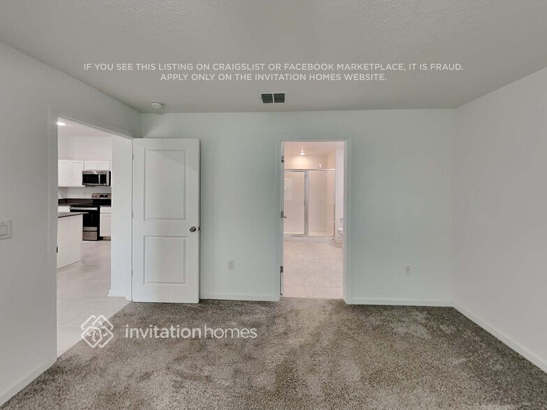 Building Photo - 4330 Holstein St