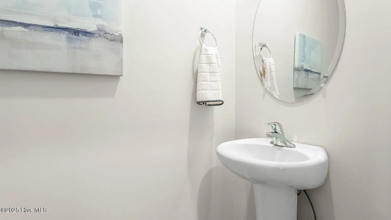 Building Photo - 412 Cherry Laurel Dr