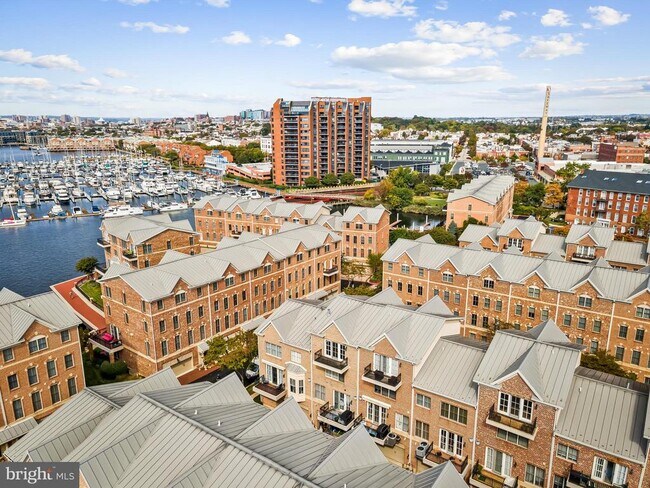 Building Photo - 2614 Lighthouse Ln