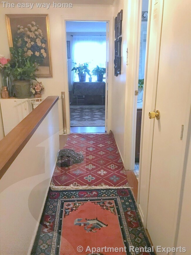 Building Photo - 7 Myrtle St