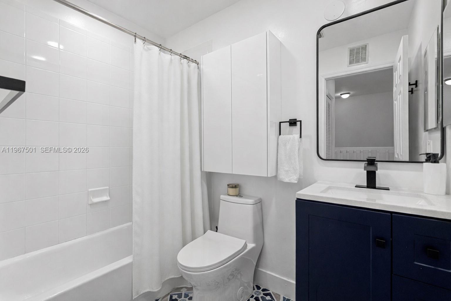 Building Photo - 5725 NW 114th Path