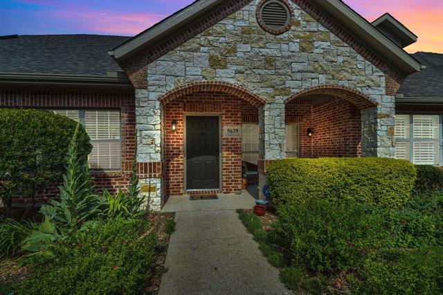 Building Photo - 5639 Hummingbird Ln