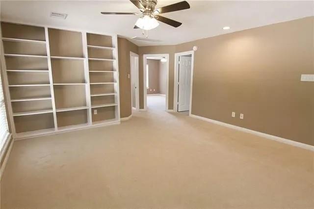 Building Photo - 9401 Blue Jay Way