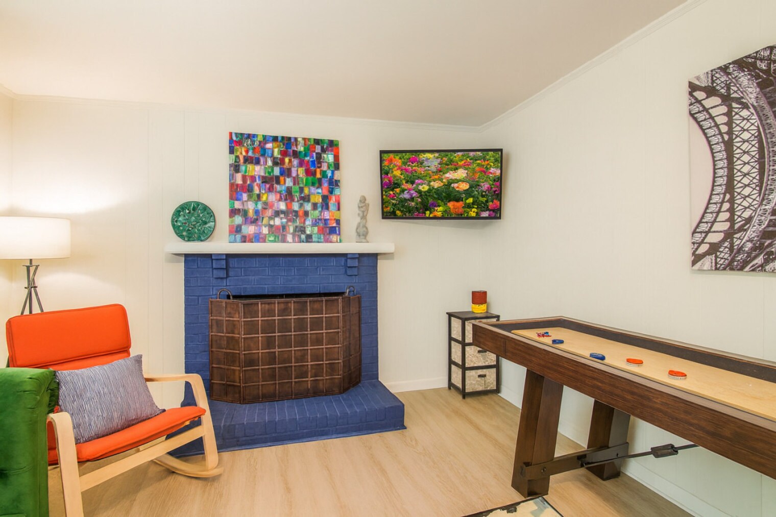 Building Photo - 8800 Nightingale Ln