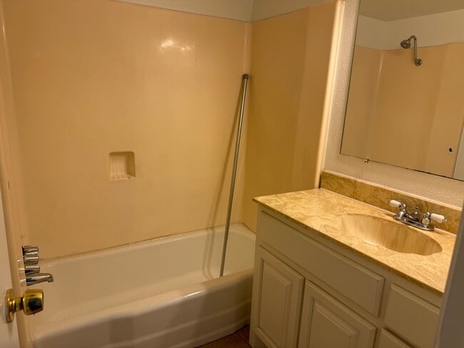 Building Photo - Nice property in Richardson....
