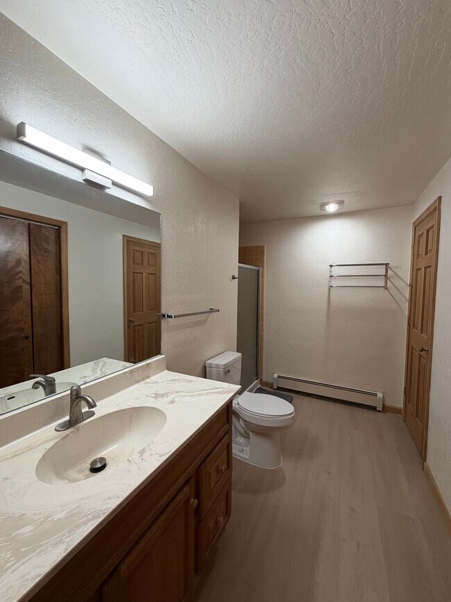 Building Photo - Tri-Level Lake Village Condo - 2 Bed + Bonus Room -  with Upgrades