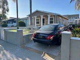 Building Photo - 1060 W 26th St