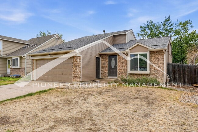 Building Photo - Charming home in Longmont