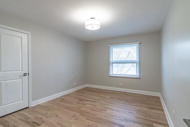 Building Photo - 1240 Warrington Rd