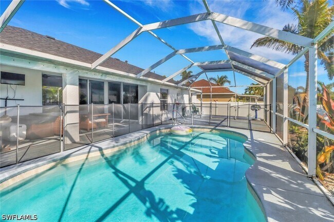 Building Photo - 2026 SW 31st Terrace