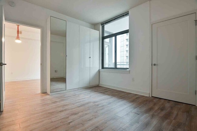 Building Photo - 460 New York Ave NW