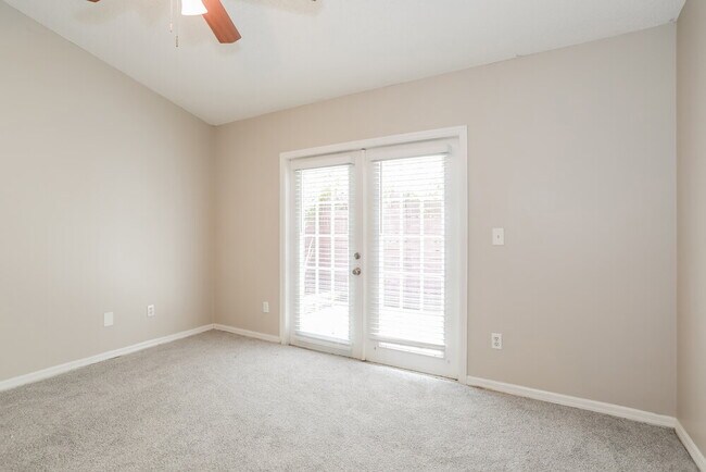 Building Photo - 4642 Ridge Point Ct