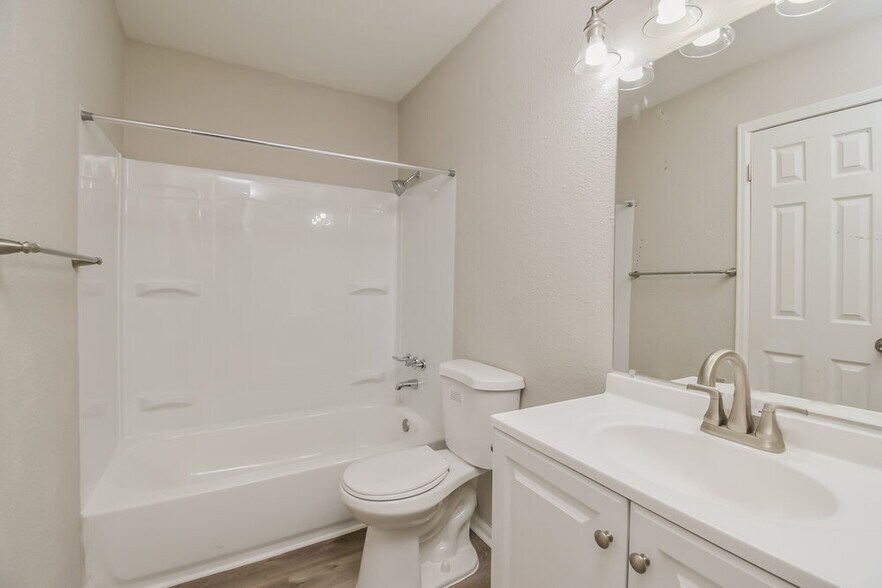 Building Photo - 1760 Moran Ct