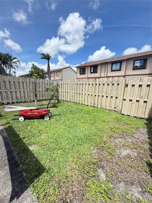 Building Photo - 11109 NW 37th St