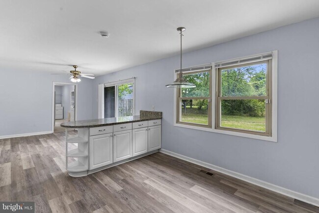 Building Photo - 13501 Ivy Way