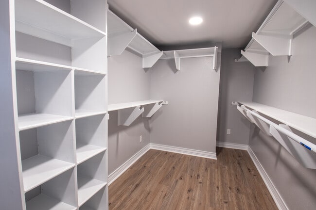 Building Photo - Crossbill