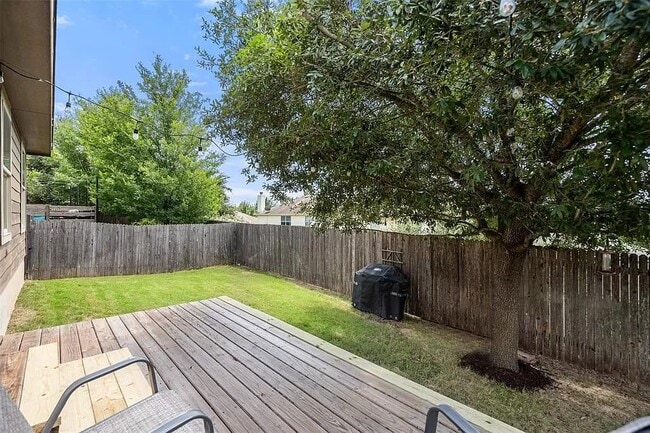 Building Photo - 5601 Emma Thompson Way