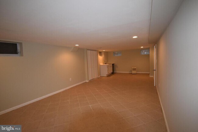Building Photo - 3123 7th St N