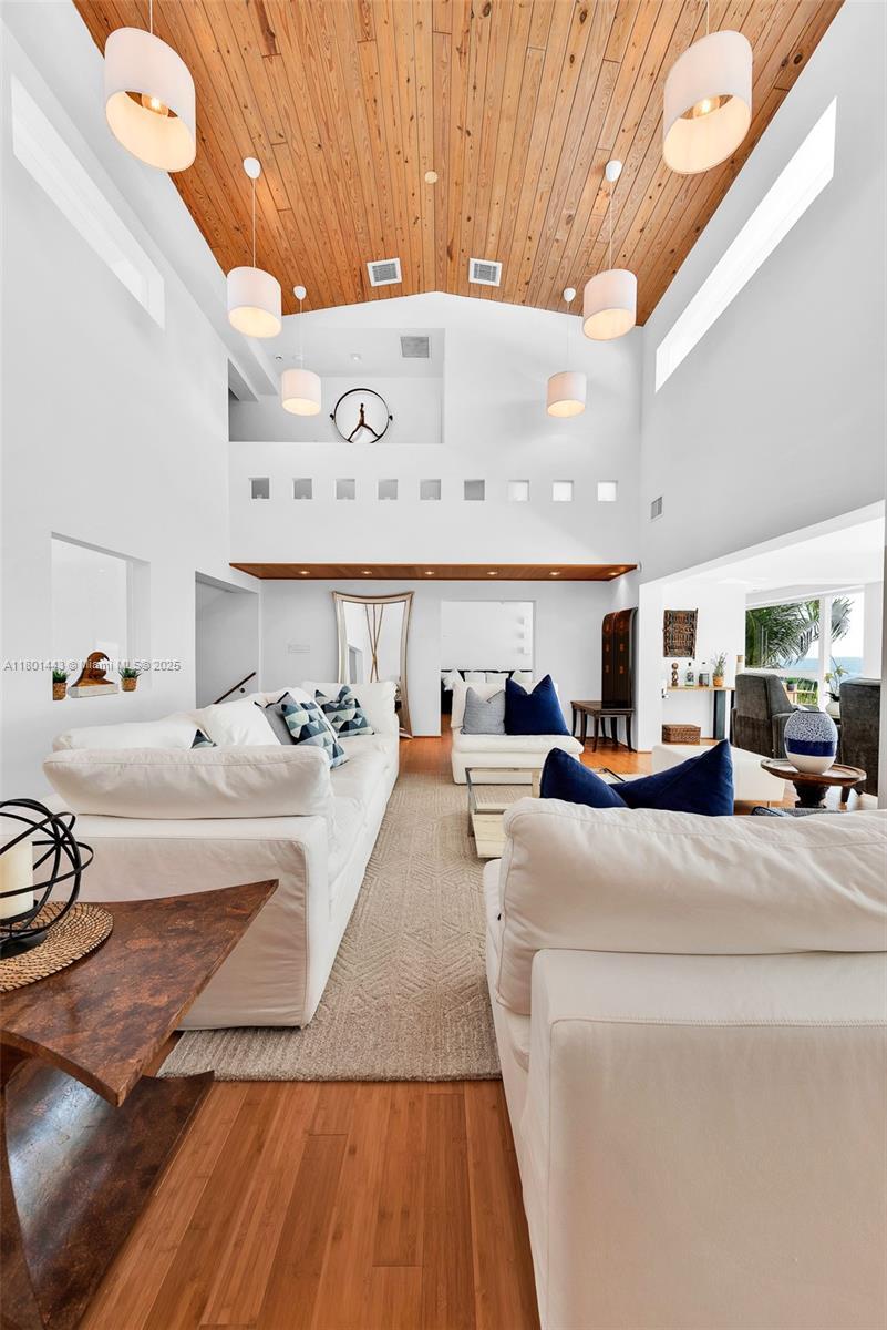 Building Photo - 60 Ocean Front Dr