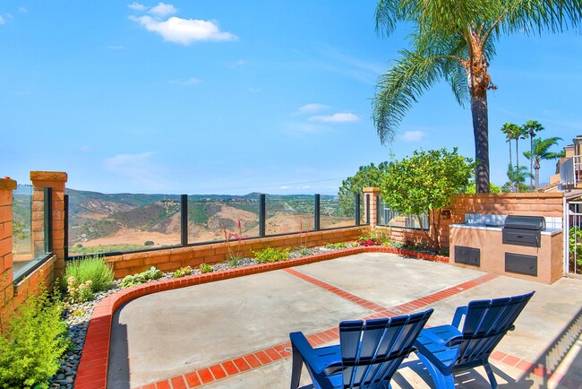 Building Photo - Panoramic Views! Laguna Niguel Condo!