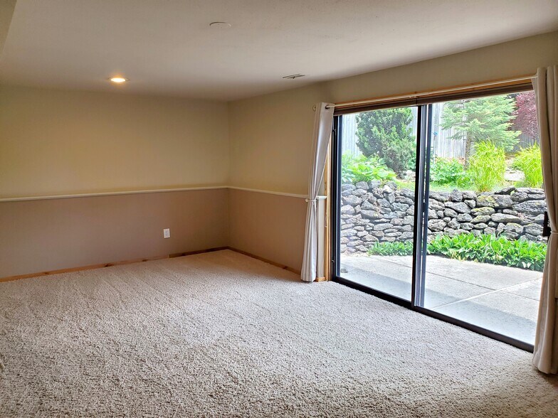 Building Photo - 5311 S Martin St