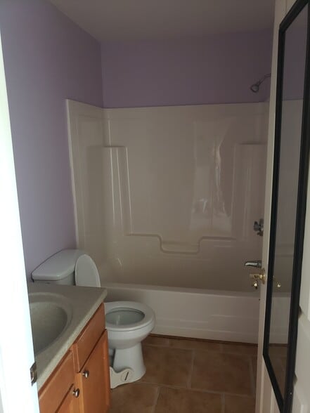 Building Photo - 93 Winterbell Dr