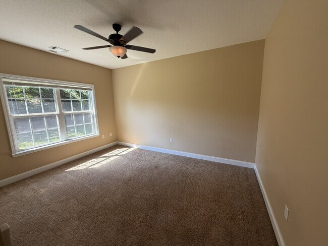 Building Photo - Home for Rent