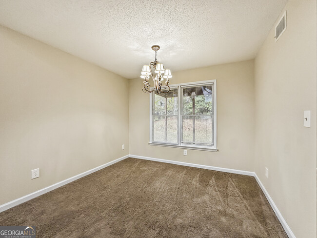 Building Photo - 1577 Linksview Way