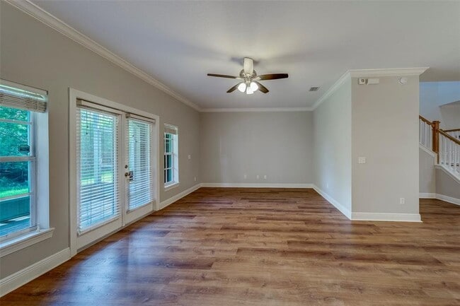 Building Photo - 270 Valencia Cir