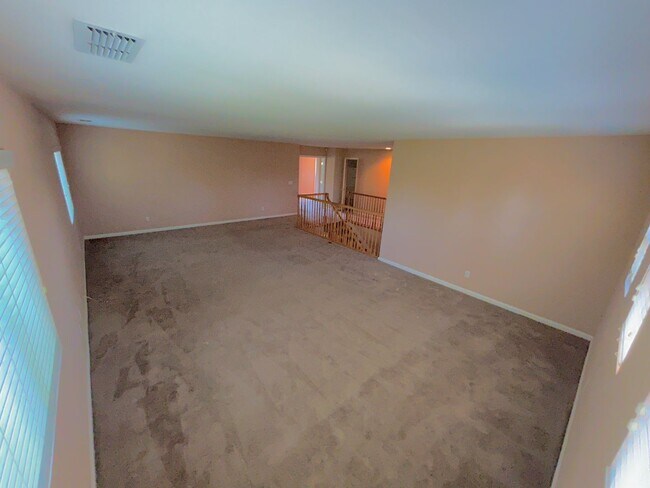 Building Photo - 6001 Jefjen Way