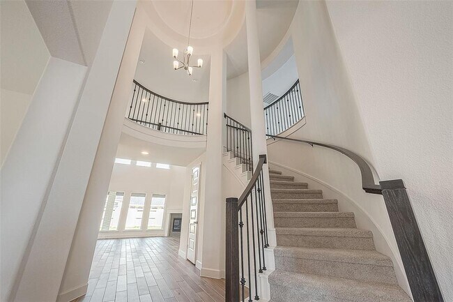 Building Photo - 29803 Breezy Pnes Lp