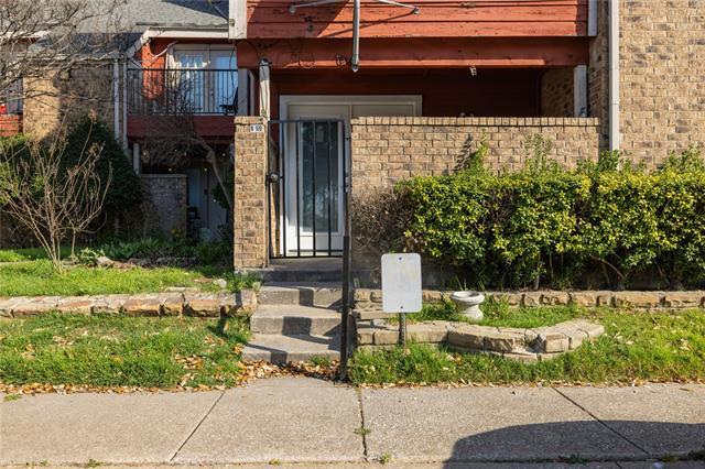 Primary Photo - 9827 Walnut St