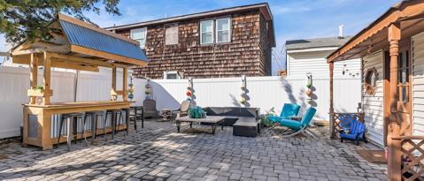 Building Photo - 208 Carteret Ave