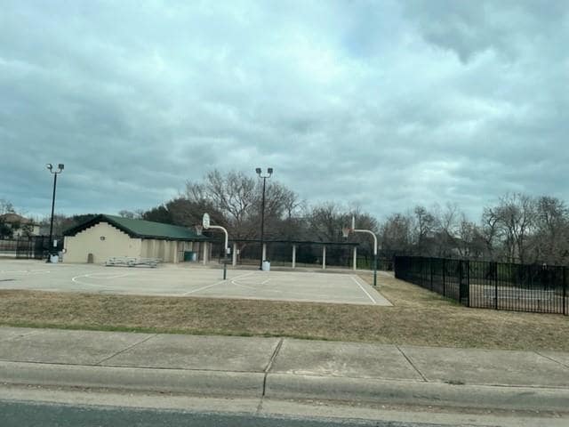 Building Photo - 3309 Barksdale Dr