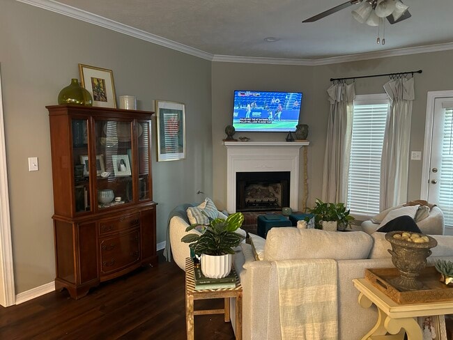 Building Photo - 516 Bay Pointe Dr