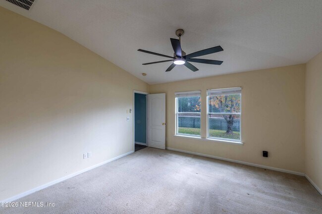 Building Photo - 4667 Pine Lake Dr