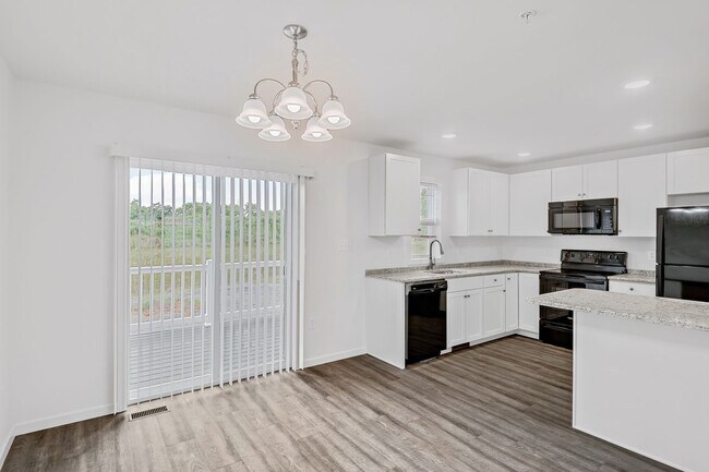 Building Photo - Newly built 2BR/1.5Bath Townhouse for rent...