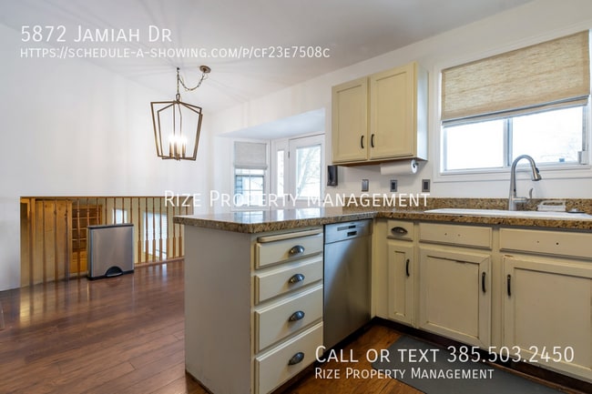Building Photo - 5872 Jamiah Dr