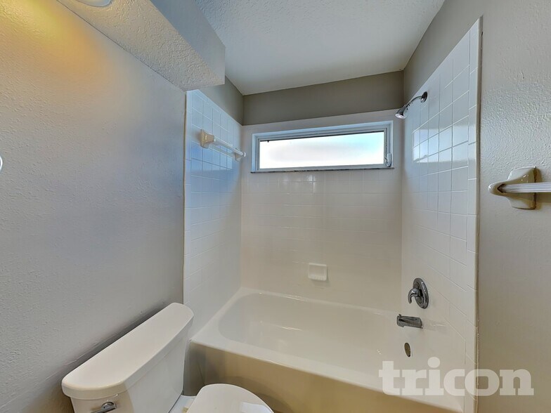 Building Photo - 11119 Bramblebrush St