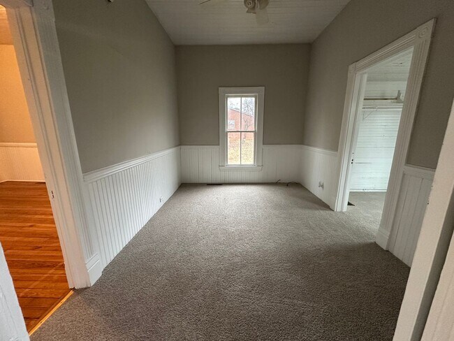 Building Photo - 229 Wagner St