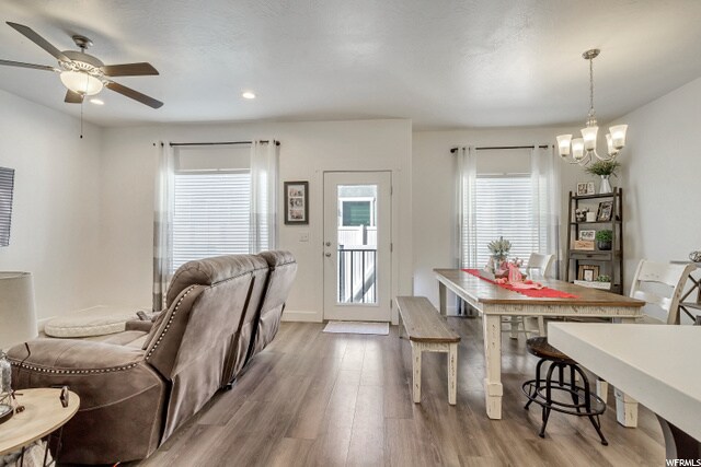 Dining/Living Area - 7209 N Brook Rdg
