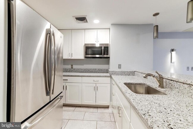 Building Photo - 555 Massachusetts Ave NW