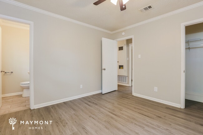 Building Photo - 10501 Laddie Dr