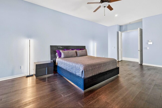 Building Photo - 5 Curie Ct