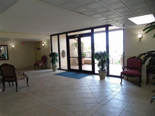Building Photo - 21405 Olean Blvd
