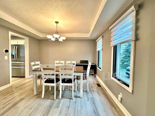 Building Photo - 4909 N 142nd St